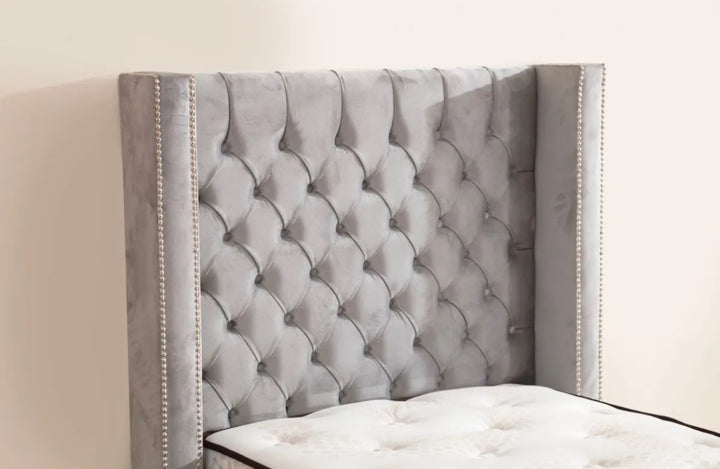 Lit coffre clouté gris-SAN