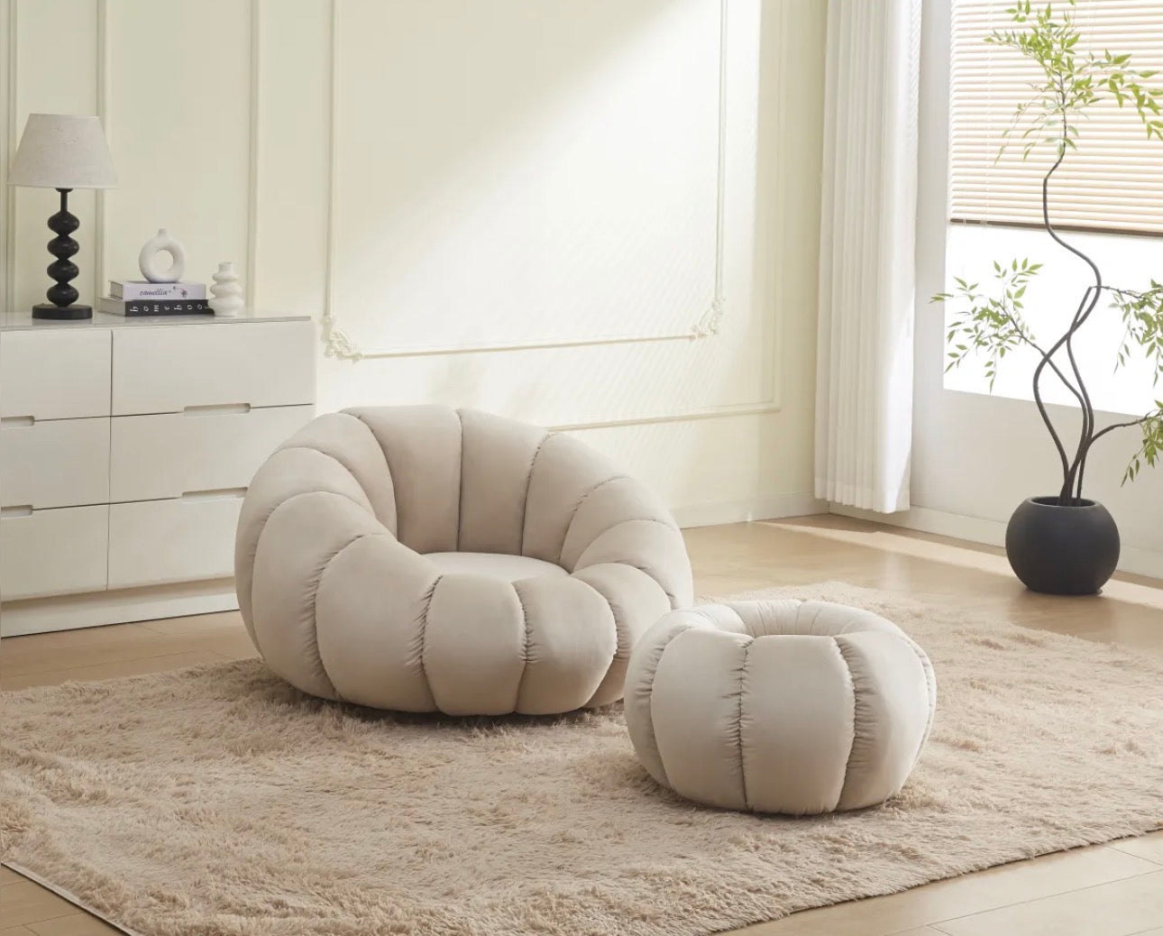 Fauteuil Perle-ERM pivotant en velours beige+ pouf/ repose pied