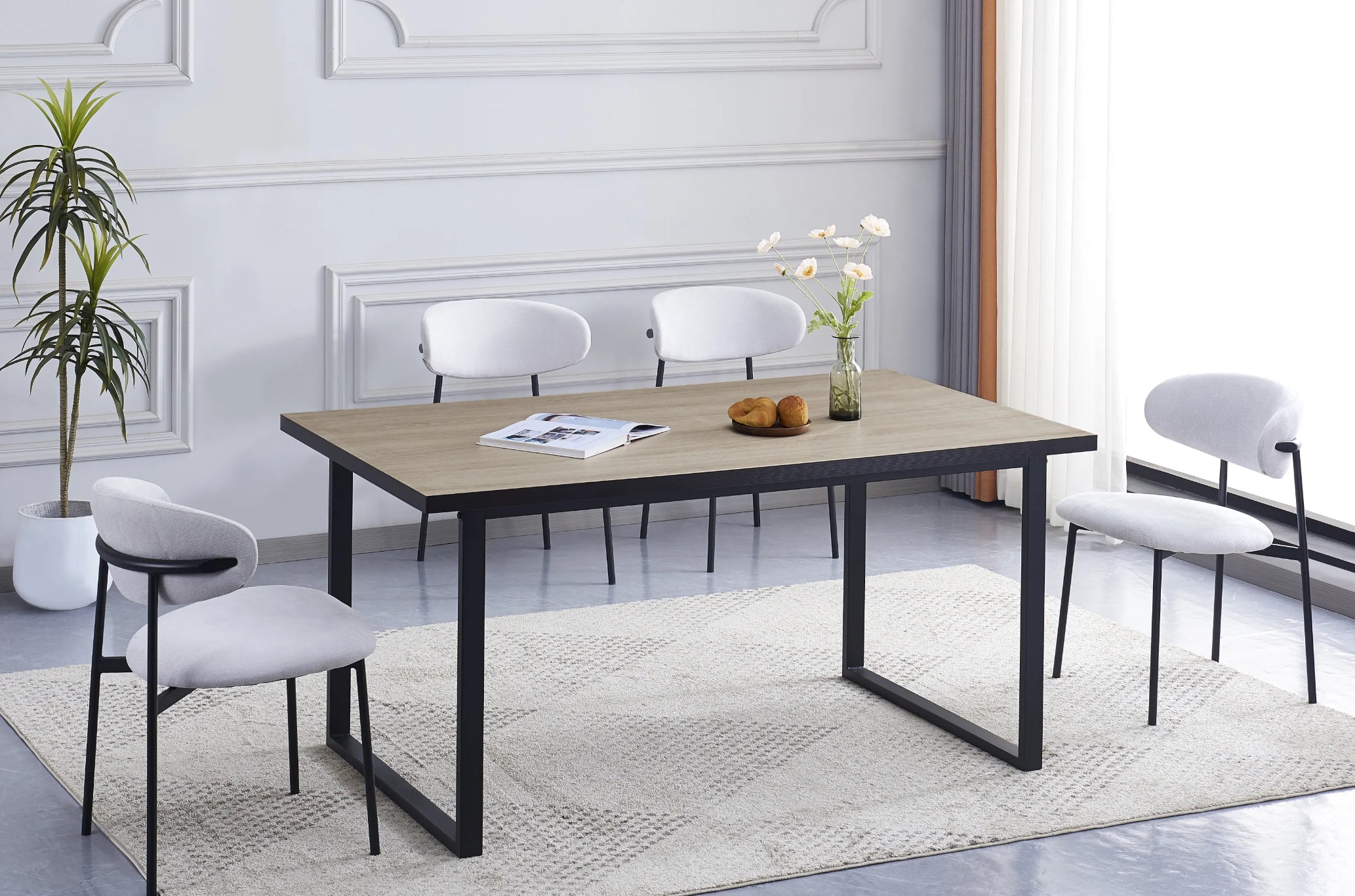 Table à manger ERM-Belgrade