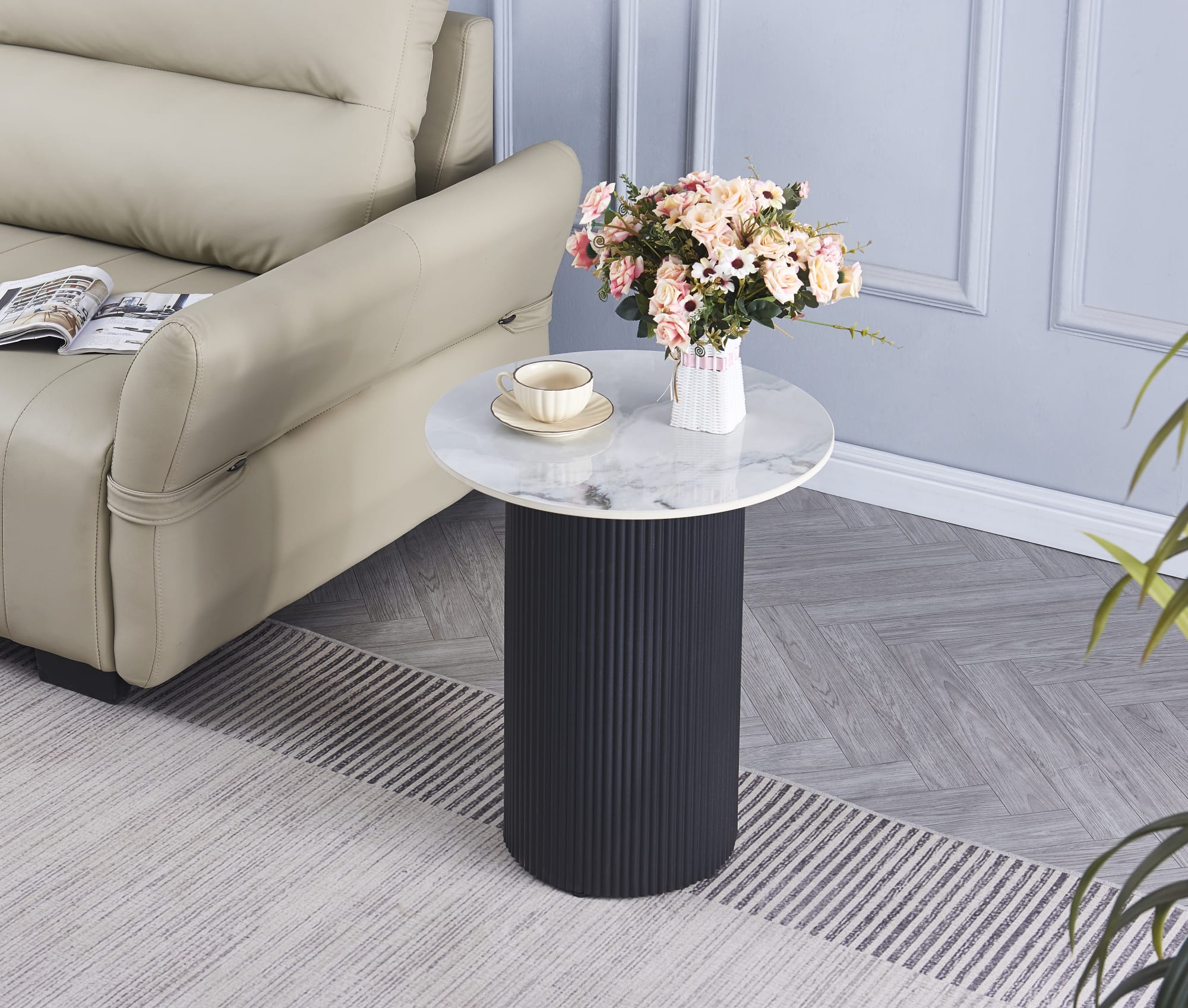 GUERIDON VALMY PIEDS NOIR PLATEAU CERAMIQUE MARBRE BLANC 50x55cm