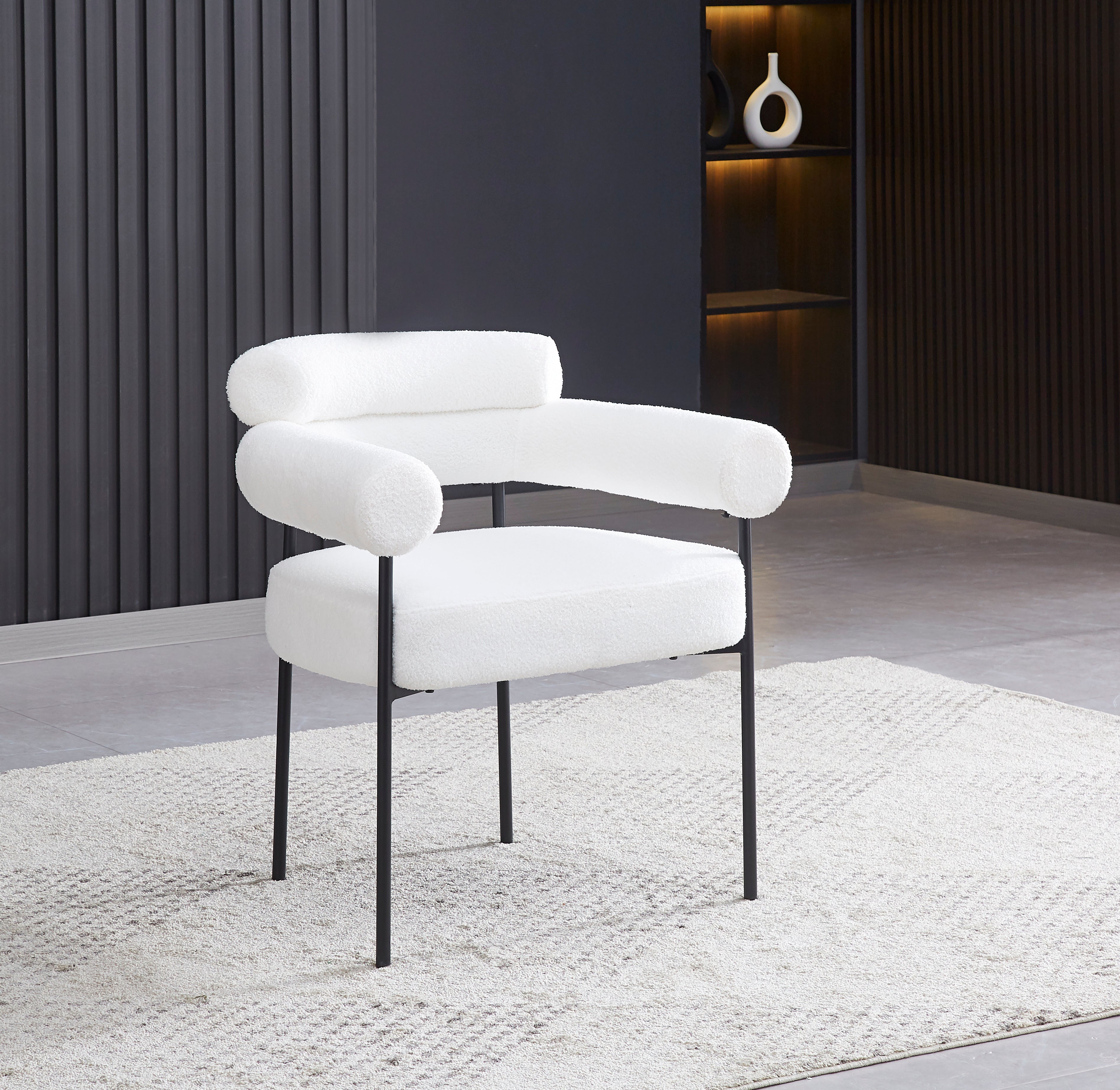 CHAISE AVEC ACCOUDOIR BULLE-ERM PIED METAL NOIR DOUDOU BLANC