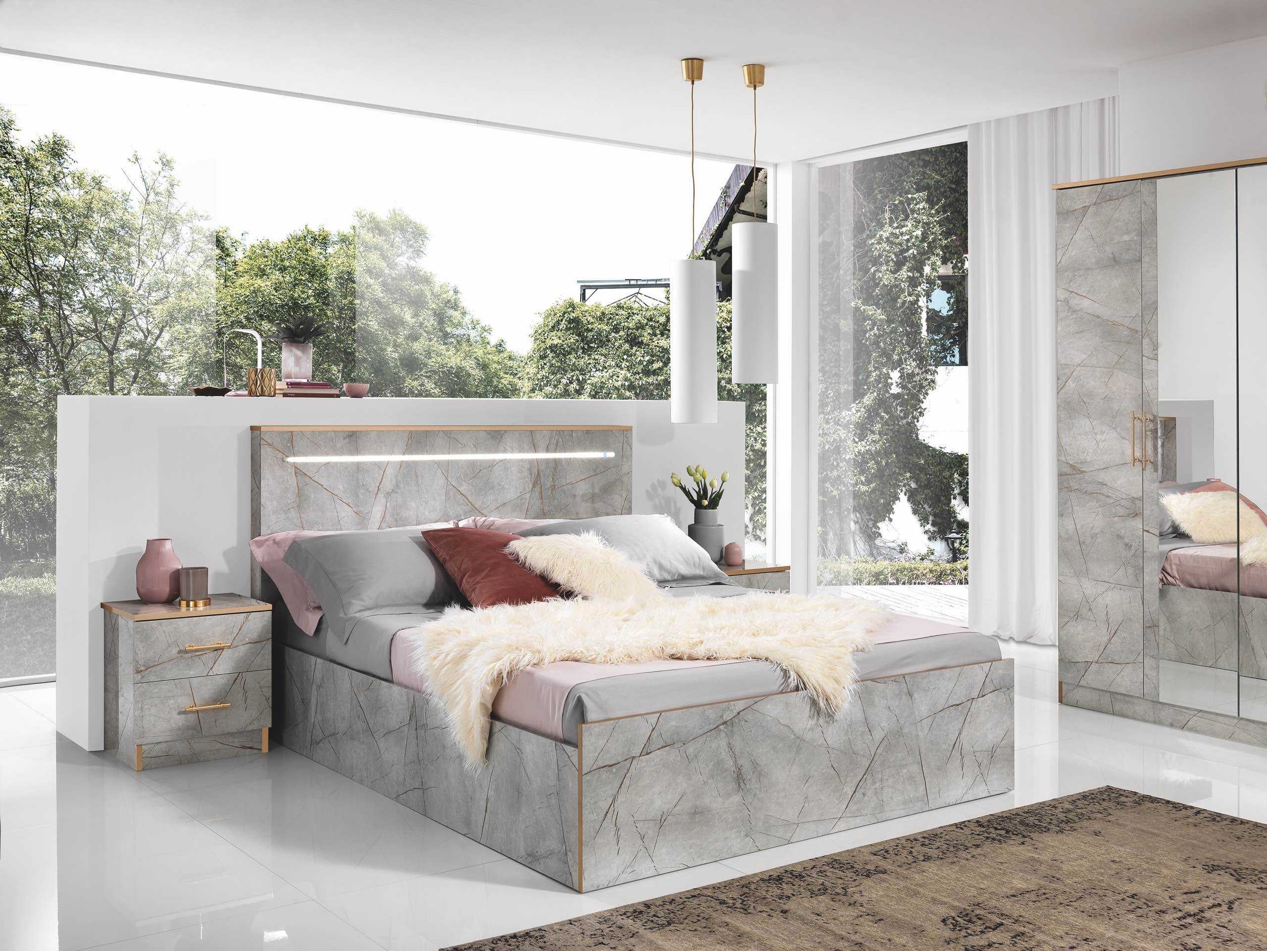 CHAMBRE À COUCHER MARBRE