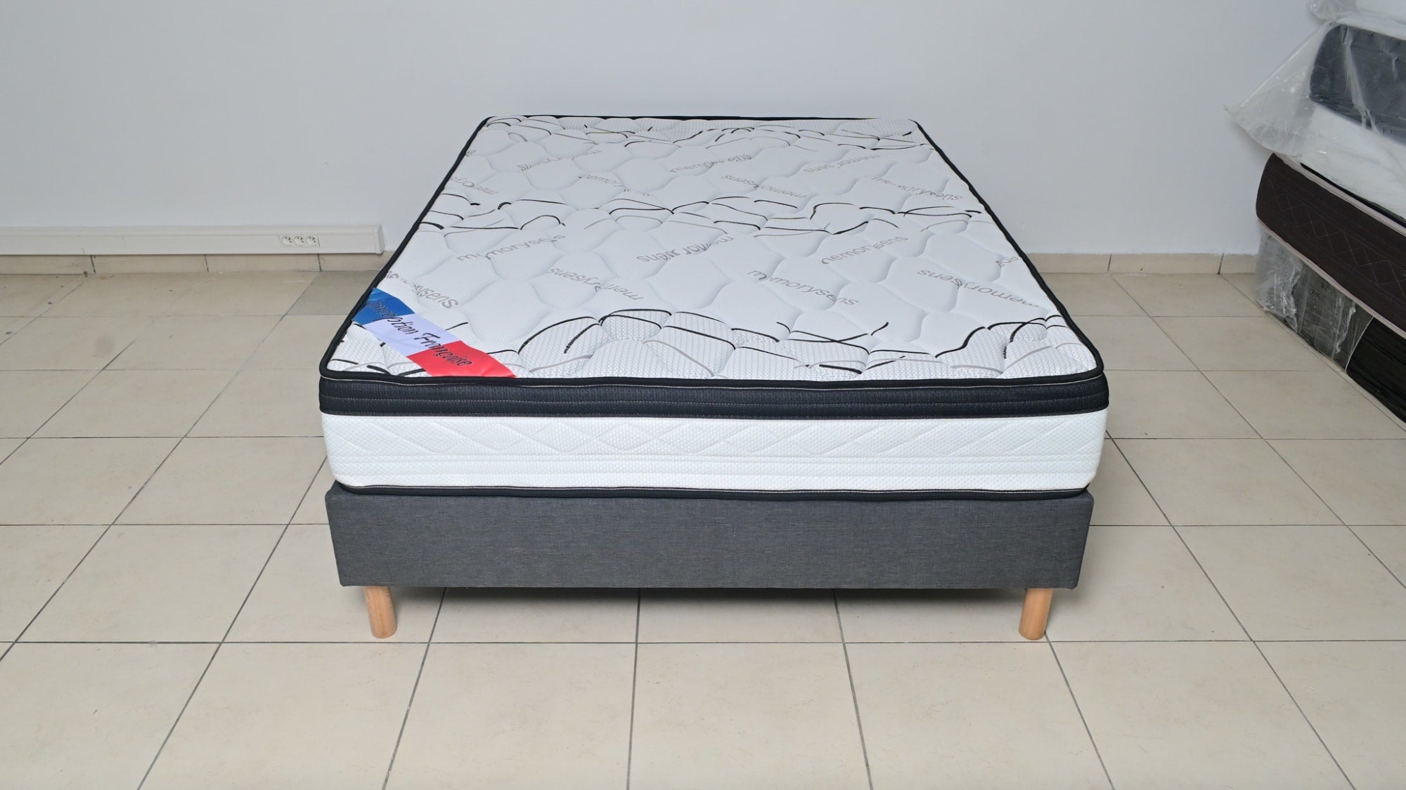 MATELAS MEMORY 180x200x25 cm UNIQUEMENT SUR COMMANDE