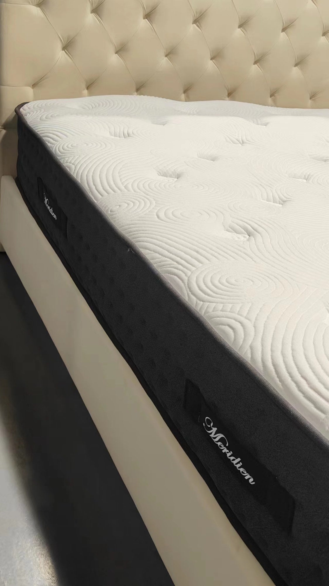 Matelas MERIDIEN à ressorts ensachés 140x190 cm épaisseur 25 cm