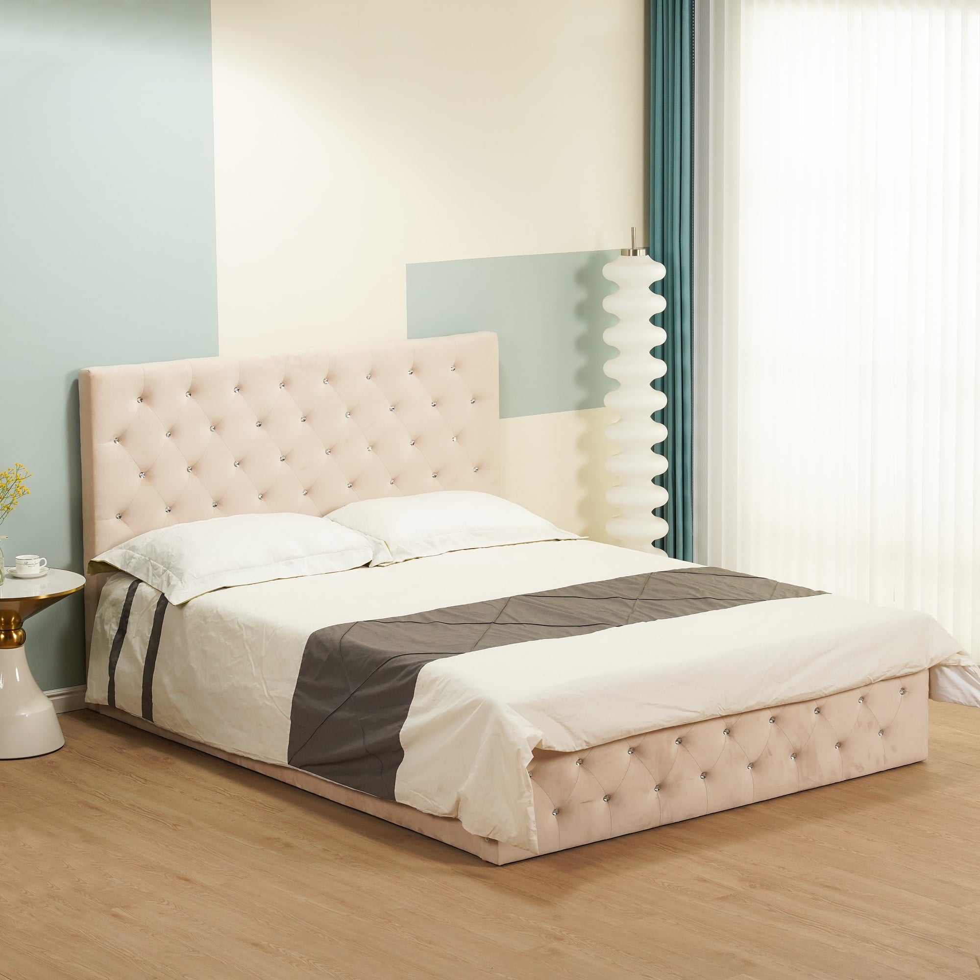 LIT COFFRE VICTORIA CAPITONNE AVEC DIAMANT VELOURS BEIGE 140X190 CM