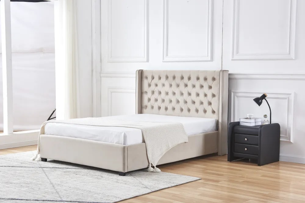 Lit capitonné 140x190 cm ERES en velours clouté sommier inclus