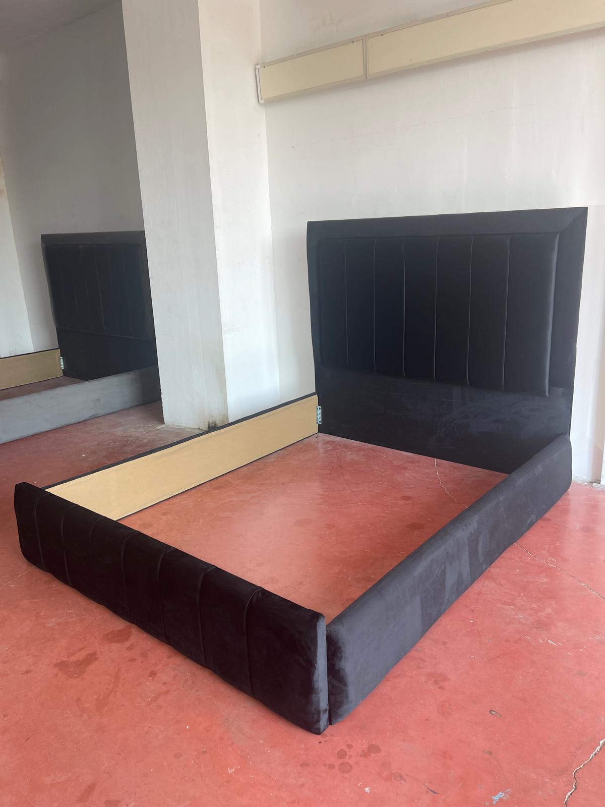 CADRE DE LIT LIZBON NOIR 160x200 CM