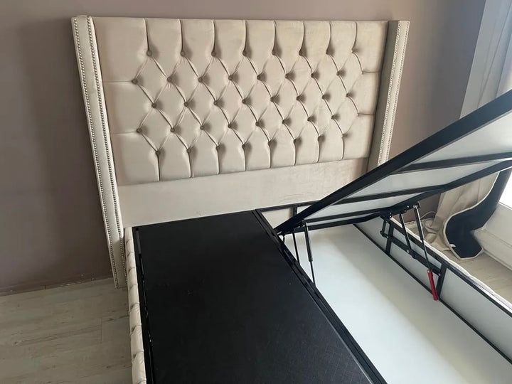Lit coffre BOX clouté 140x190 cm